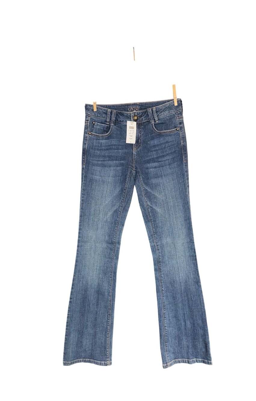 Cache Women's Rhinestone Studded Pocket Low Rise Flare Jeans Size 0